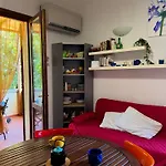 Trilocale Con Piscina Apartman