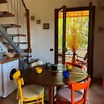 Apartman Trilocale Con Piscina Montescudaio