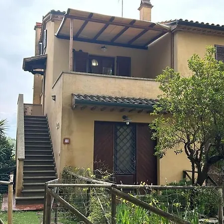Trilocale Con Piscina *