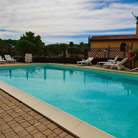 Apartment Trilocale Con Piscina
