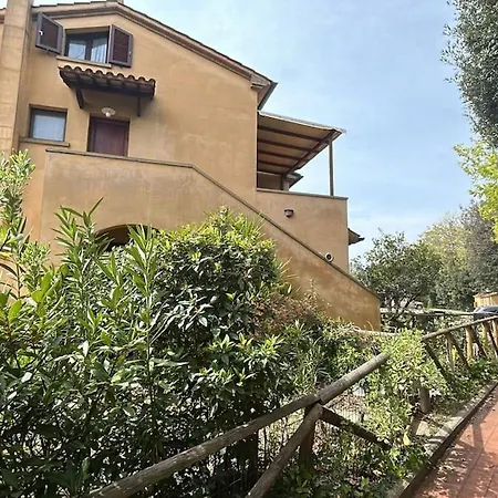 Trilocale Con Piscina * Montescudaio