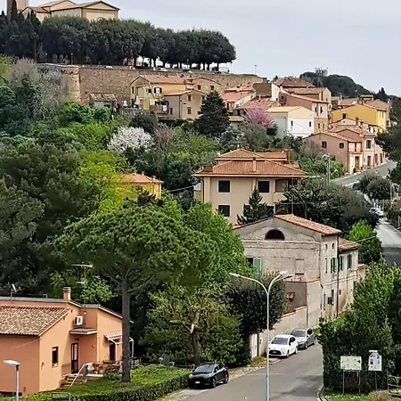 Trilocale Con Piscina * Montescudaio