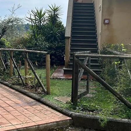 Trilocale Con Piscina Montescudaio