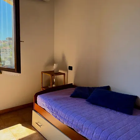 Trilocale Con Piscina Montescudaio