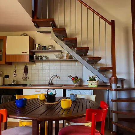 Trilocale Con Piscina Apartmán *