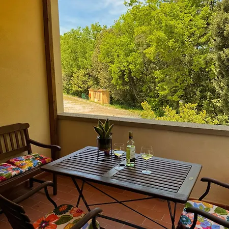 Trilocale Con Piscina Apartmán