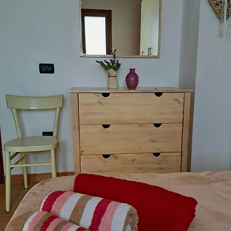 Trilocale Con Piscina Apartment
