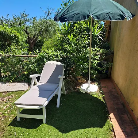 Trilocale Con Piscina Apartmán *